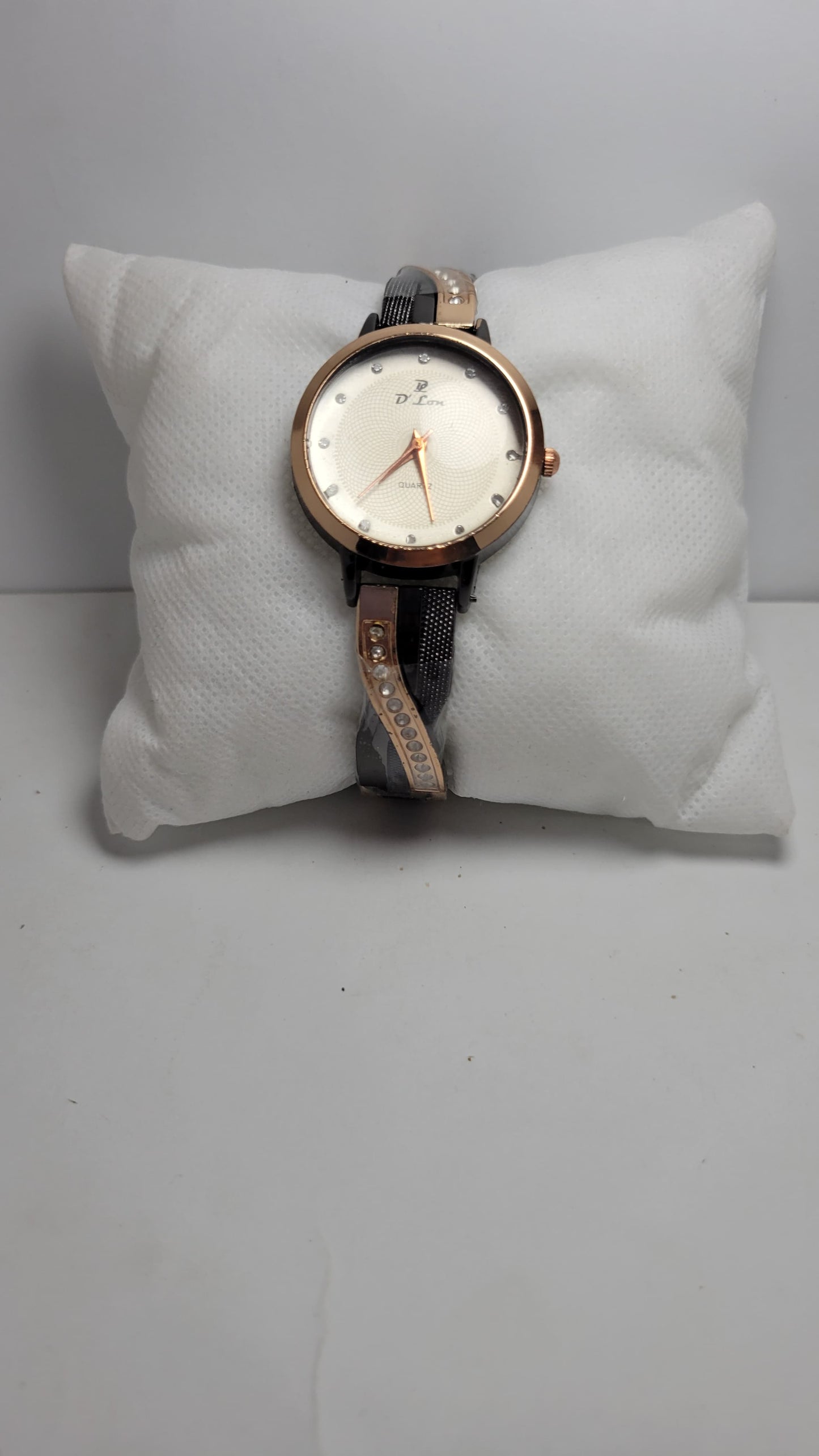 D LON WATCH ( Women )