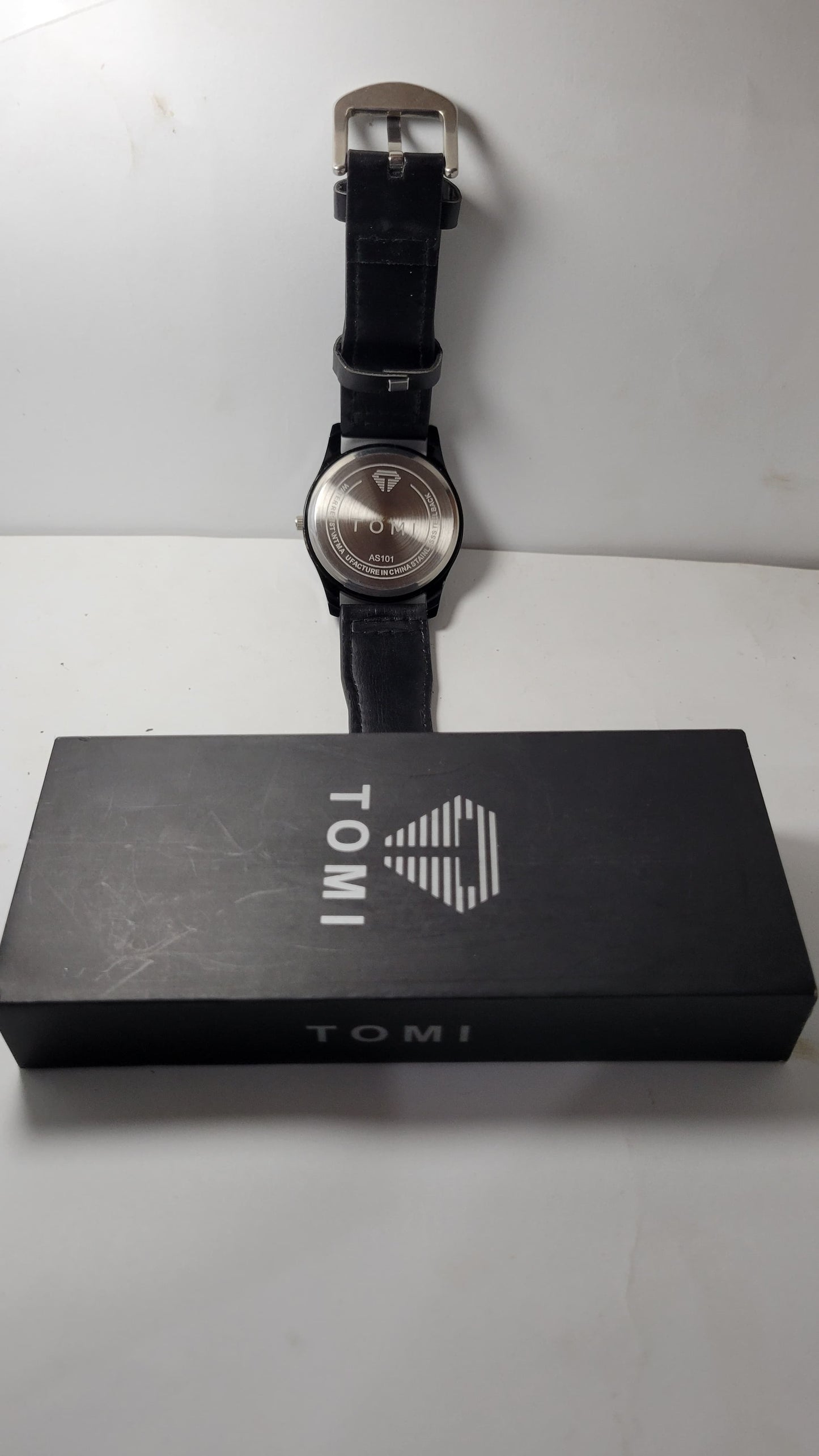 Tomi Watch Original - Durable Leather Strap